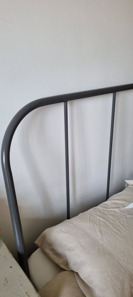 Cama de Ferro cinzenta IKEA