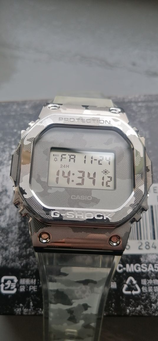 Casio G-Shock GM-5600SCM-1ER metal covered kostka bdb stan