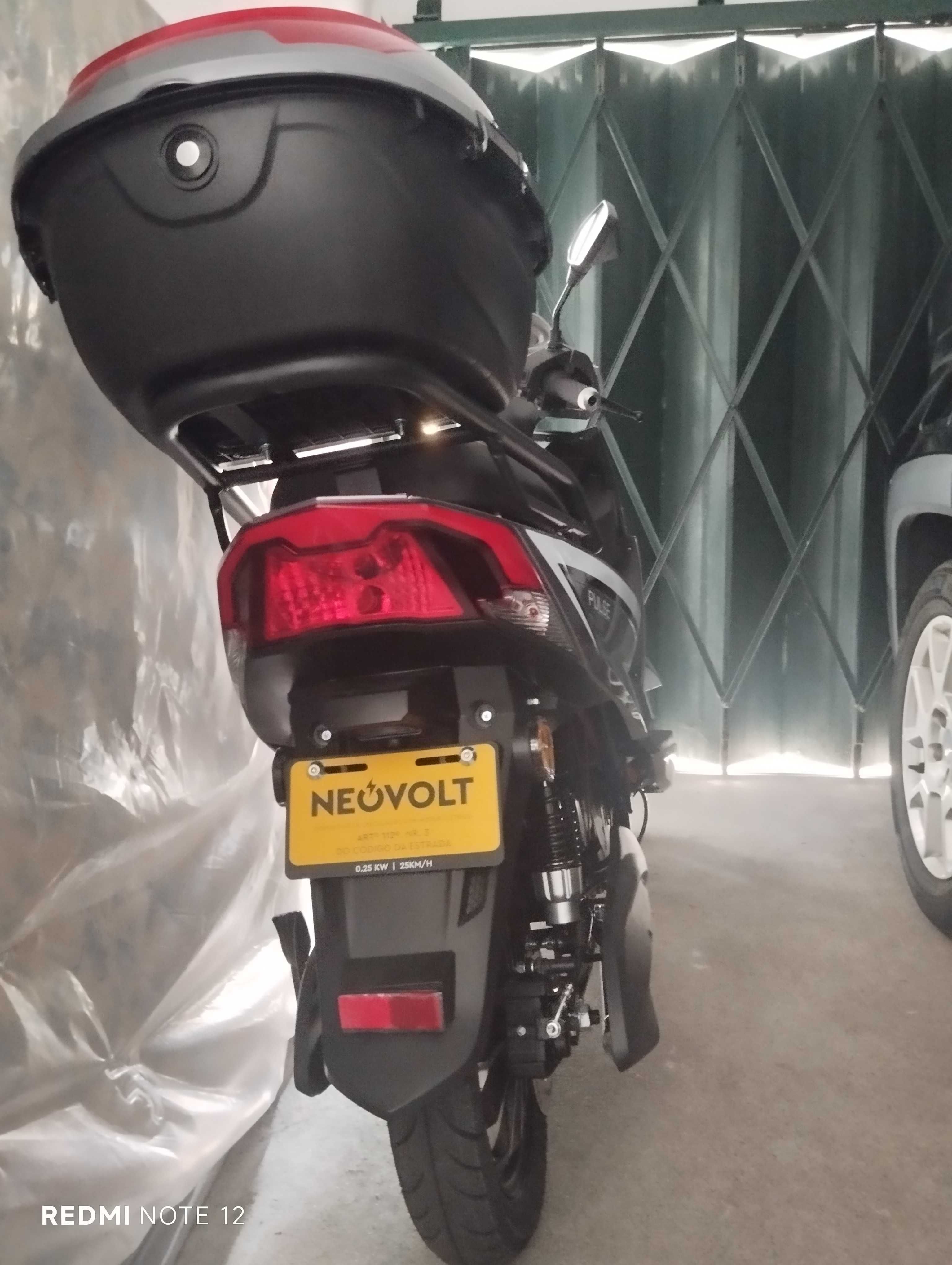Scooter Eléctrica Neovolt Pulse 72 V como nova