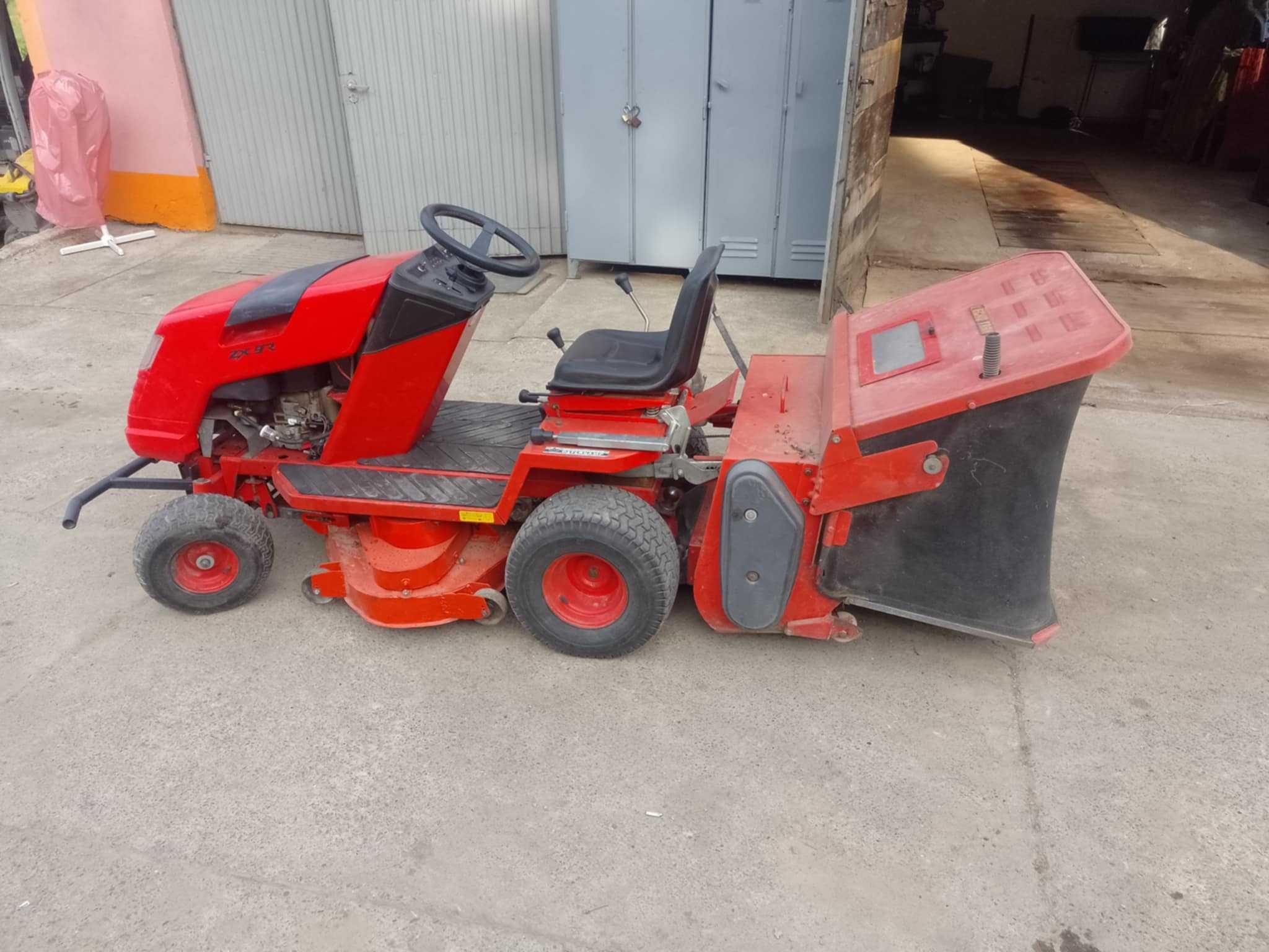 Traktorek kosiarka countax e130
