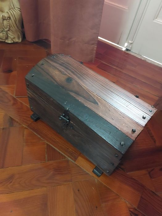 Arca de madeira nobre vintage