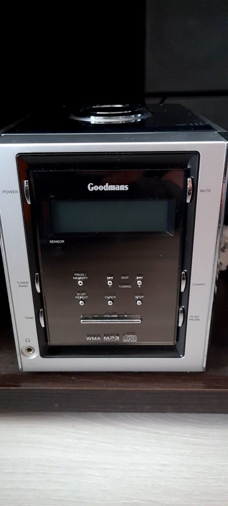 Mini Wieża  Goodmans Stan bardzo dobry MP3 CD Radio