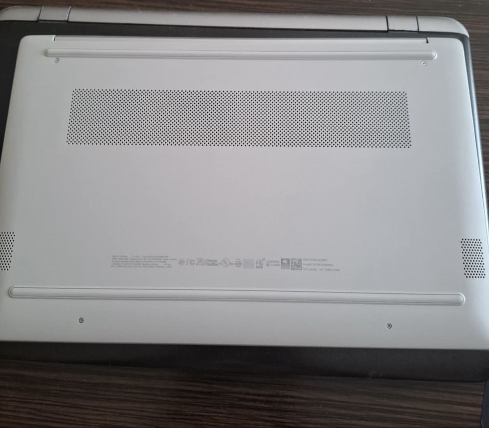 Laptop PC 15.6 inch HP 8GB 256 GB windows 11