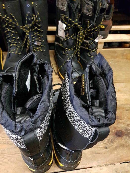 Buty robocze DAKOTA rozm 42 wkł 27 cm S3