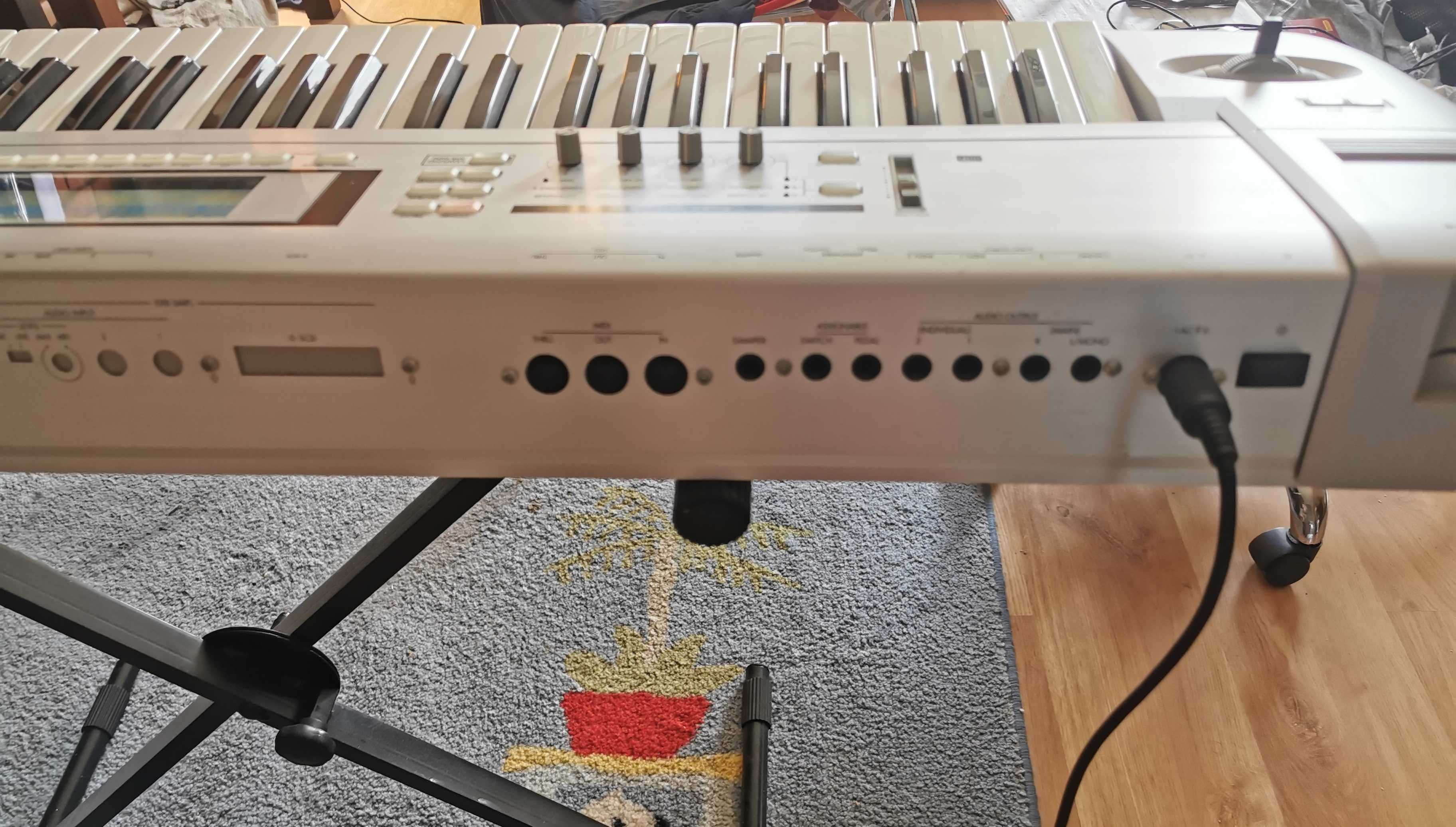 KORG TRITON Le 76 Stacja pracy - Wyjátkowy syntezator
