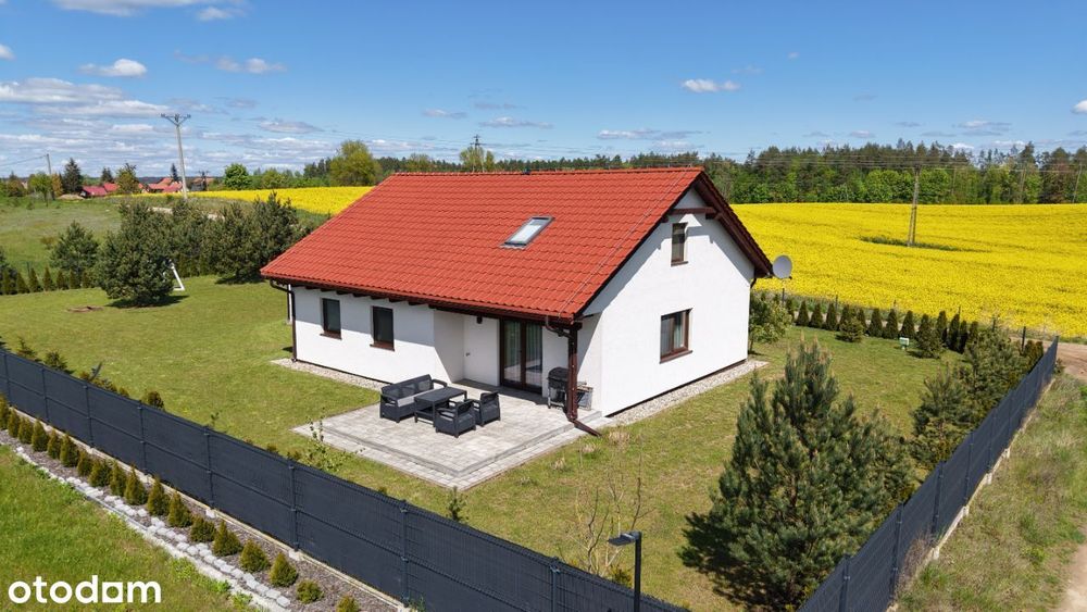 Dom na Mazurach blisko jeziora i lasu | Kino | Szlak WJM |  Duży Garaż