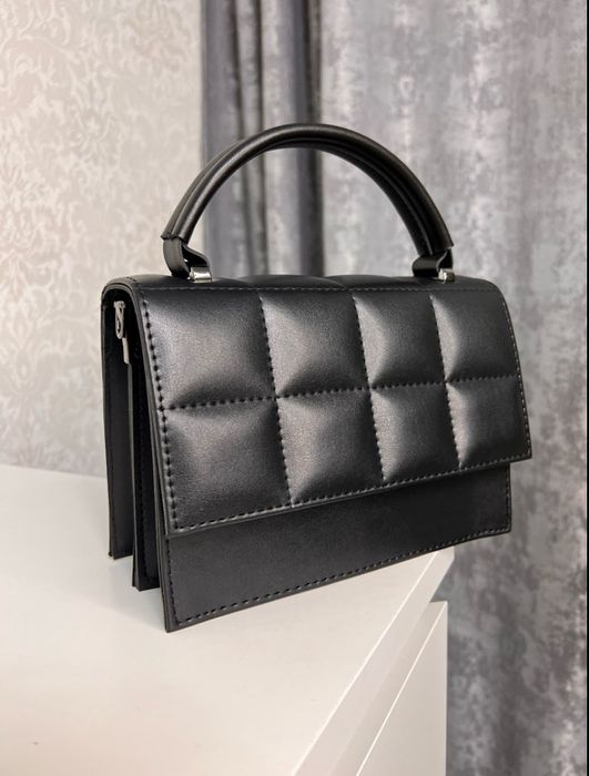 Стильні жіночі сумочки