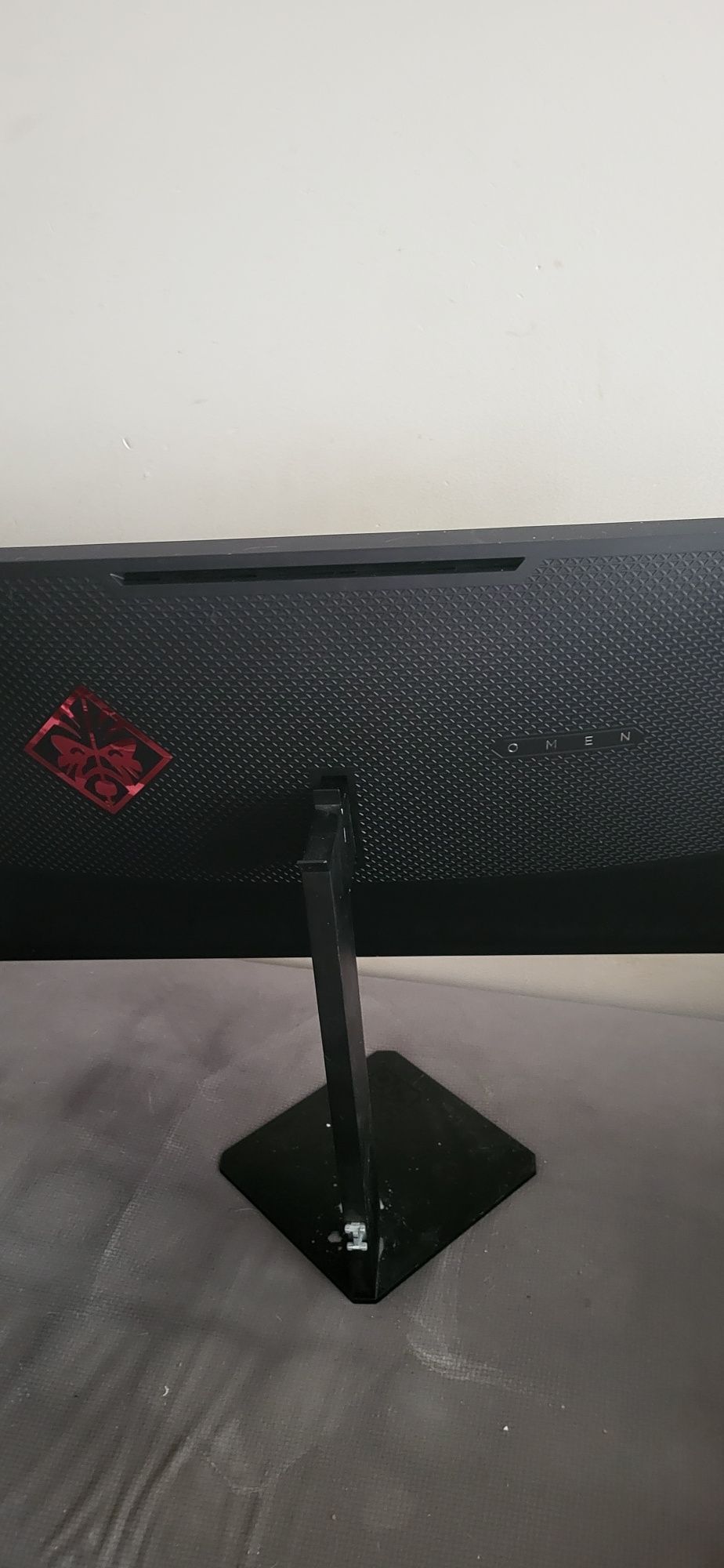 Monitor Omen 27 cali