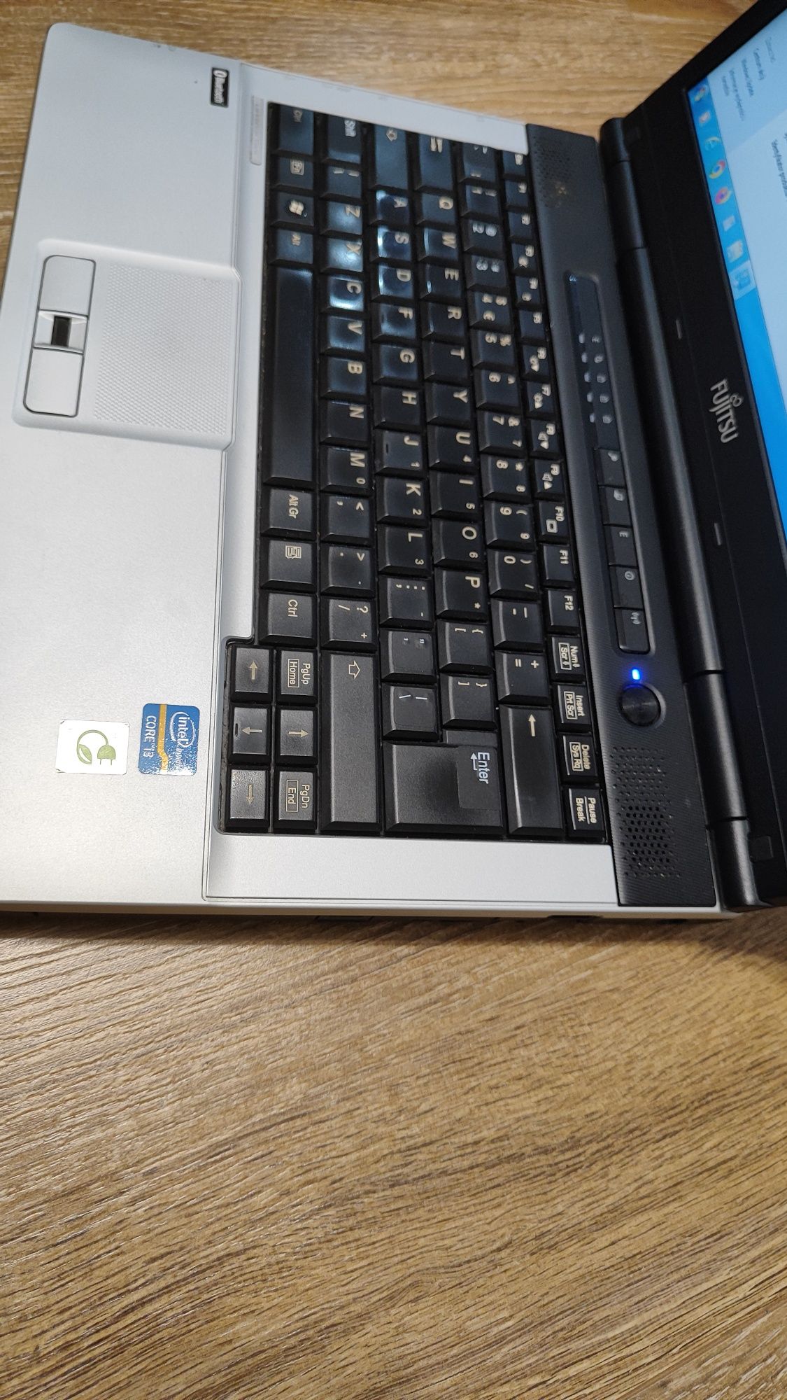 Laptop Fujitsu s751