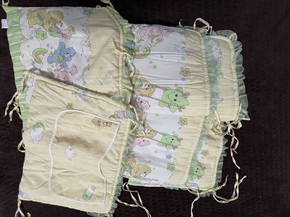 Захисні бортики в ліжечко