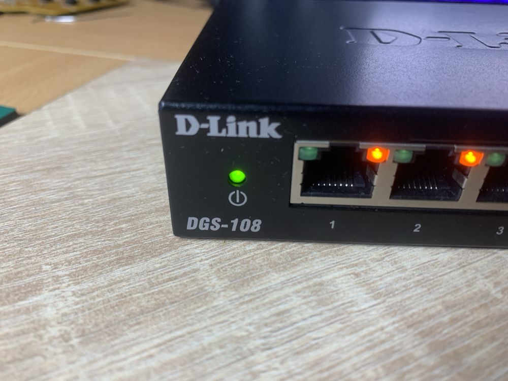 D-link DGS-108 switch