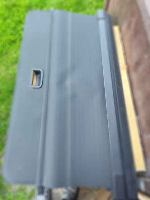 Шторка багажника