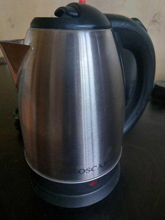 Чайник електричний OSCAR DK 8200 X 1.8 л та мікрохвильовка DAEWOO