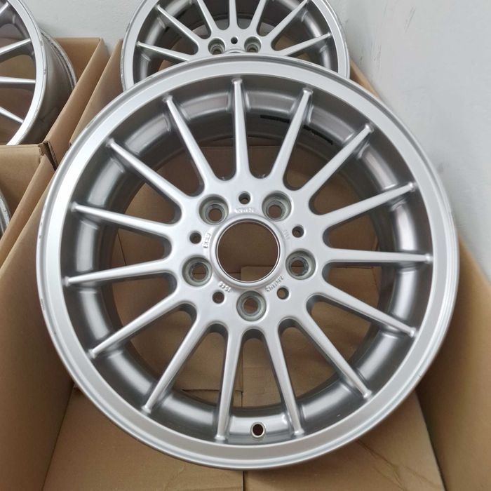Oryginalne Felgi aluminiowe 16'' BMW E36 E46 5x120 7J ET46 FA0136