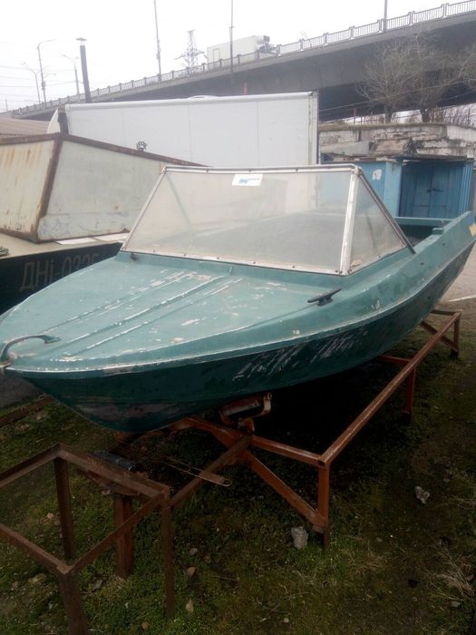 Продам лодку крым