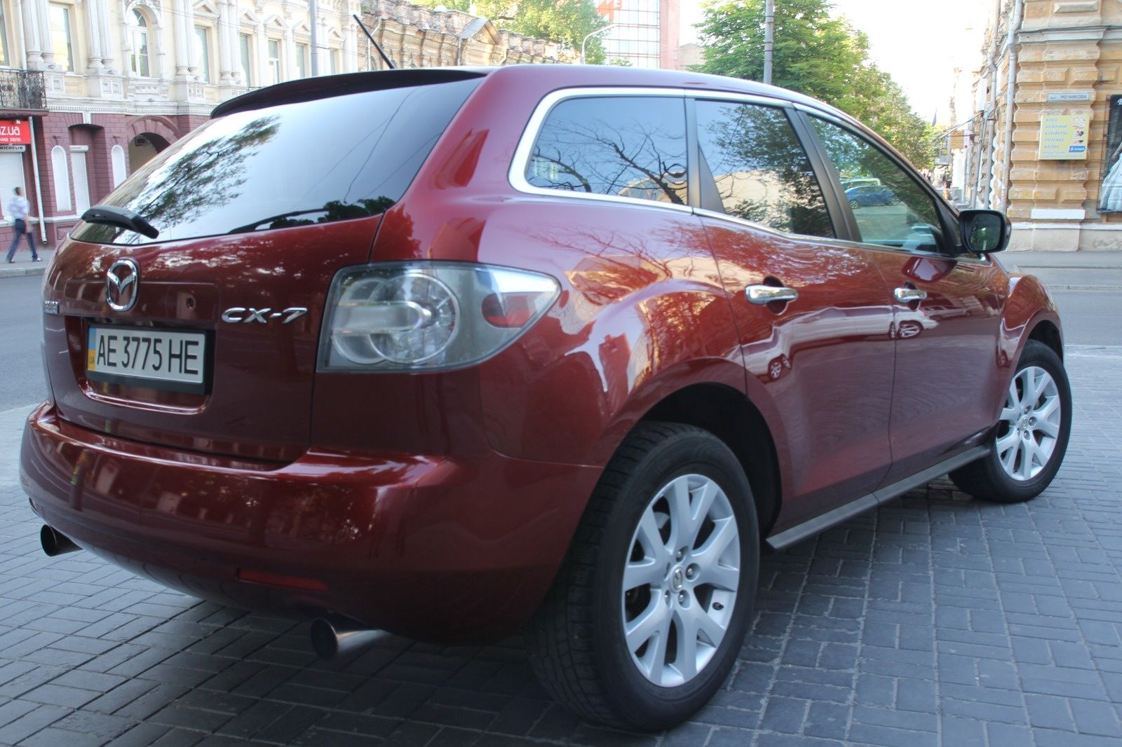 Продам .Mazda cx7.