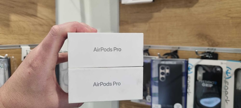 Магазин NEW AirPods Pro 2nd generation with Charging Case USB-C White