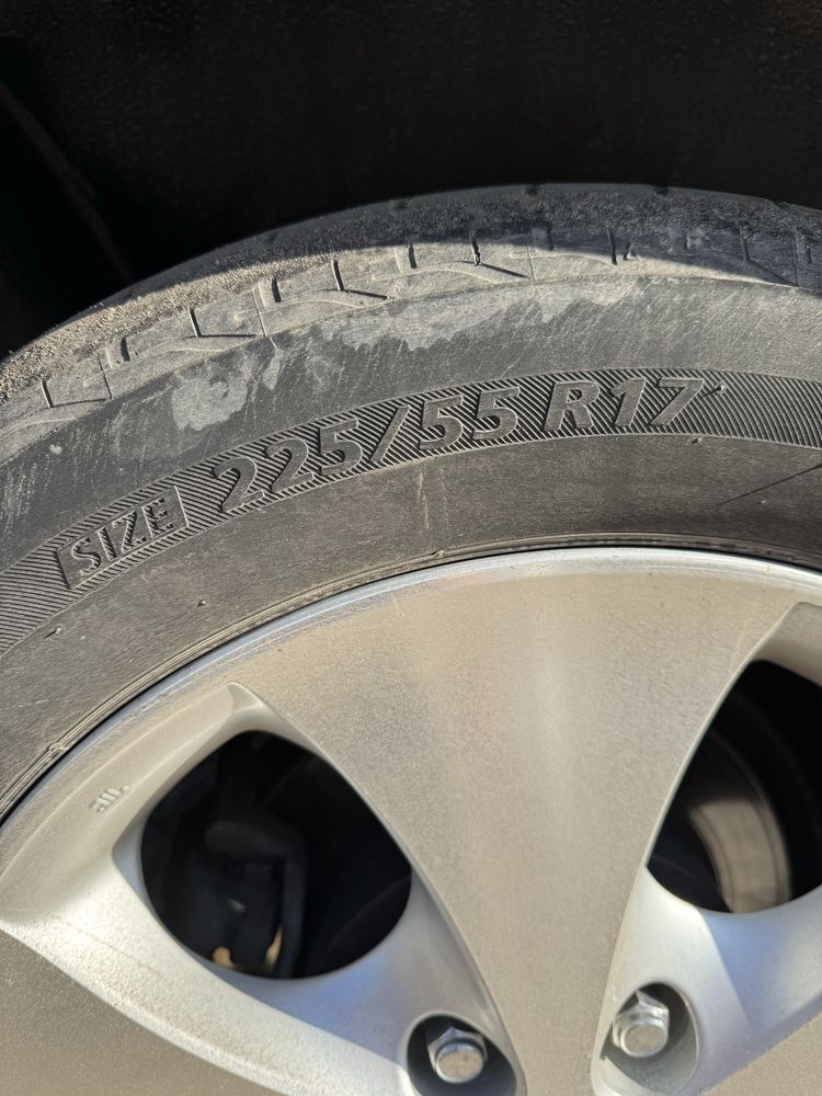 Продам шины два колес R17 225/55 , 2шт
