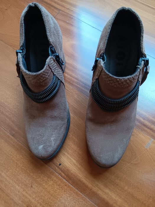 Botins castanhos Manuel Alves