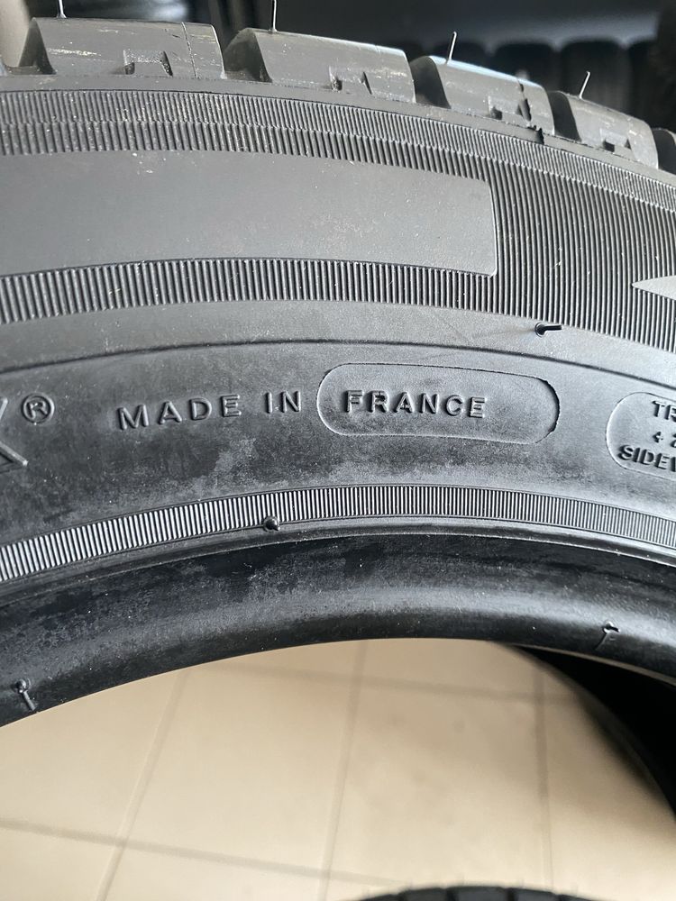 195/65/16с 104/102R Michelin AGILIS