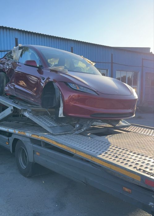 Розборка Tesla Model 3 Highland 2024