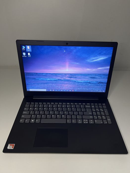 Portátil, Lenovo 8 GB RAM, Placa gráfica 505 MB, 447 GB Armazenamento.