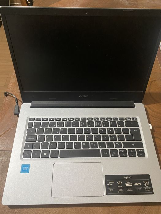 Acer Aspire A1114-33 – Portátil em perfeito estado!