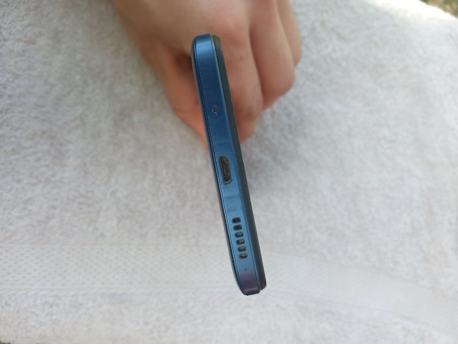 Продам редмі 12с в хорошому стані