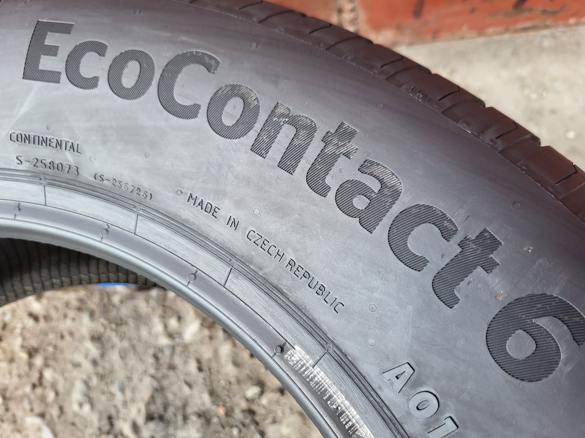 215/65/17 R17 Continental EcoContact 6 4шт ціна за 1шт літо шини