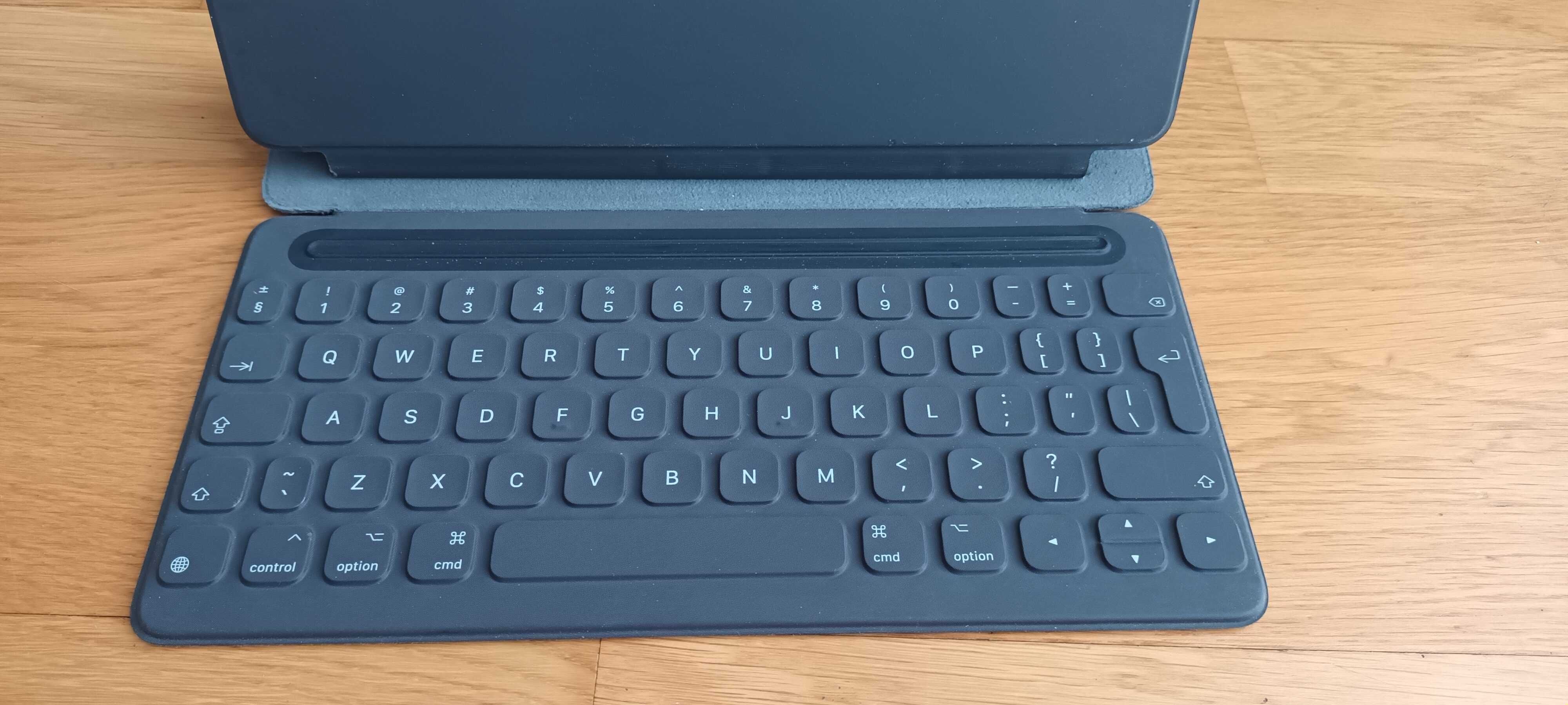 Oryginalna Klawiatura Apple iPad Smart Keyboard 10,5" A1829