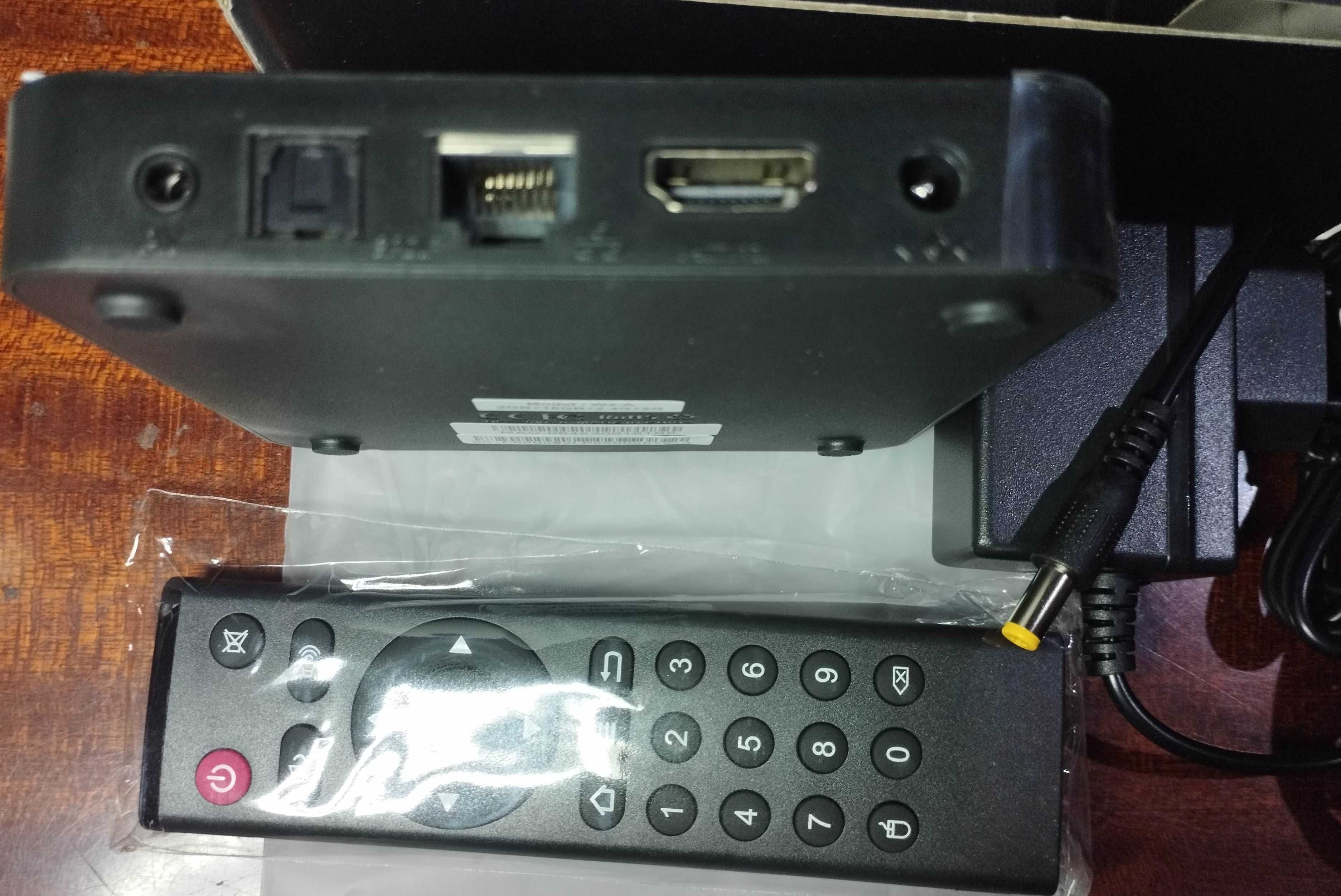 Смарт бокс Smart box ТВ приставка Tanix W2 2/16 ГБ на Android 11