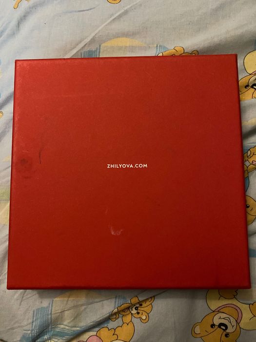 Подарочные коробки для украшений белья итд