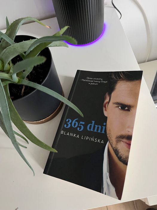 Książka „365 dni”