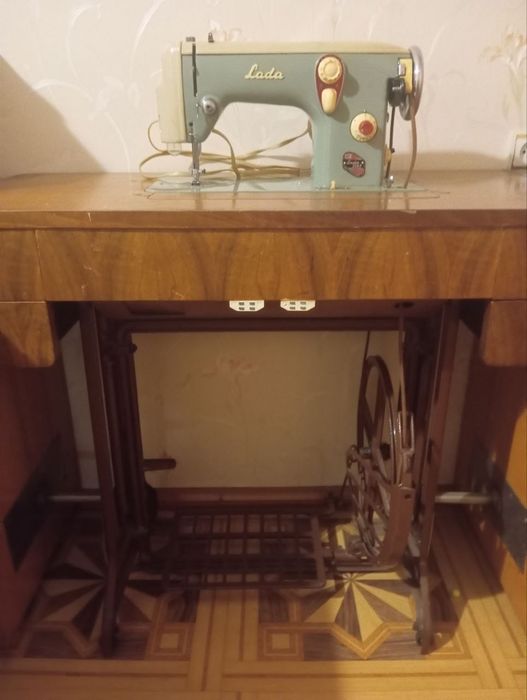 Швейная машинка.
