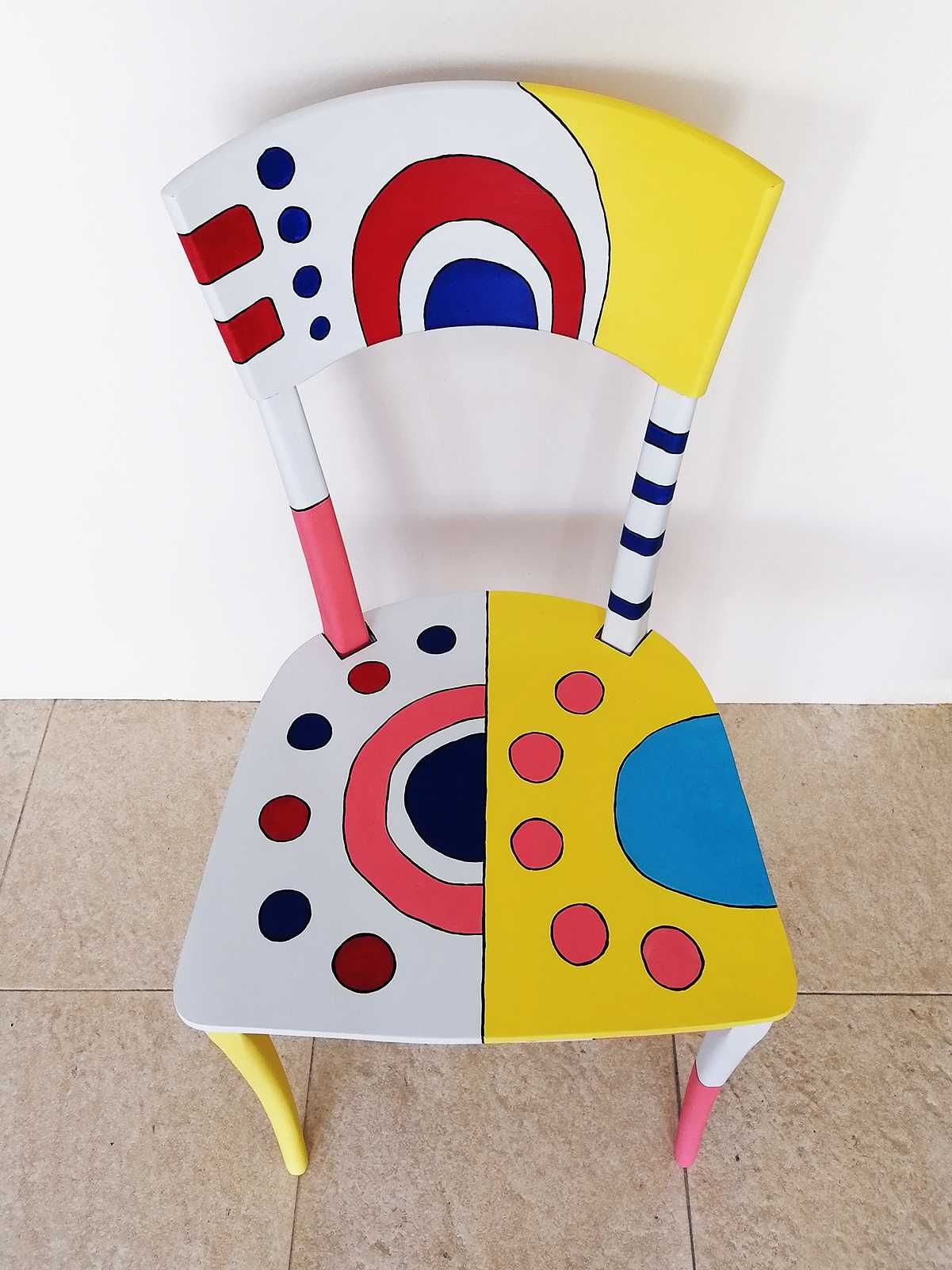 "Chair Clown". Cadeira pintada à mão.