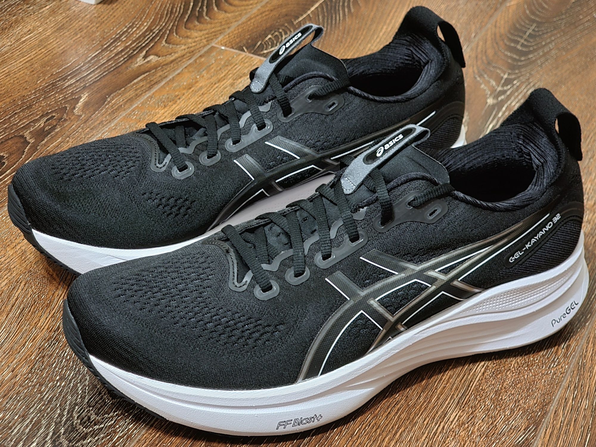 Оригінал 100% чоловічі кросівки asics gel kayano 32  euro 48