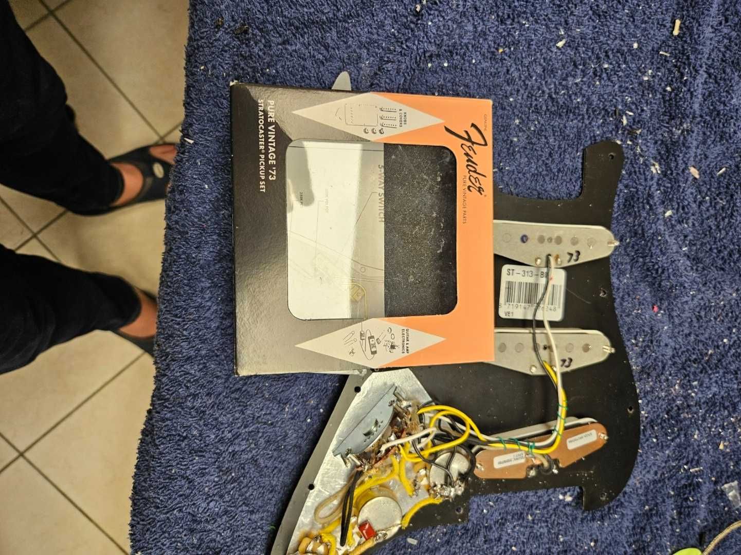 Pickguard z przetwornikami Fender Pure Vintage 73' i SD Twang Banger