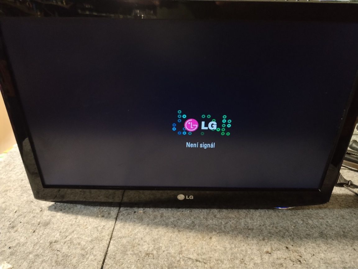 Телевізор lg 22 дюйми