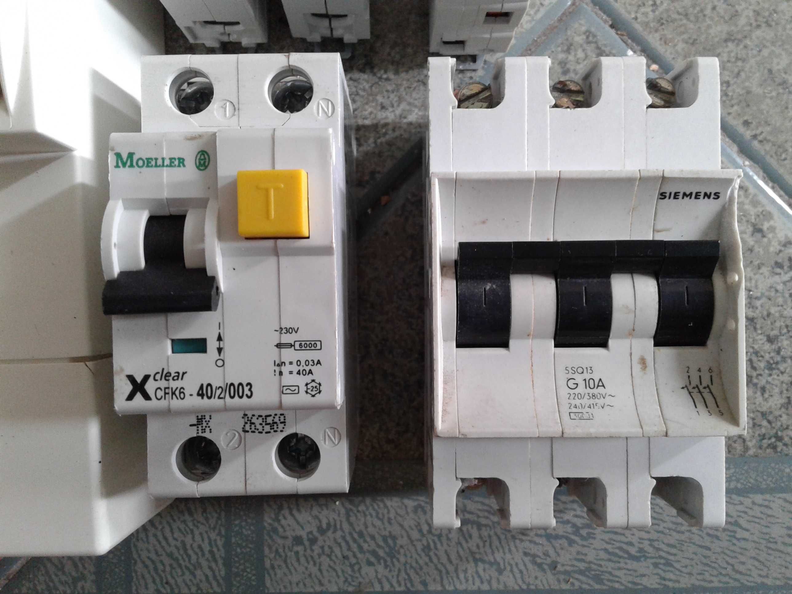 Disjuntores elétricos , como NOVOS!