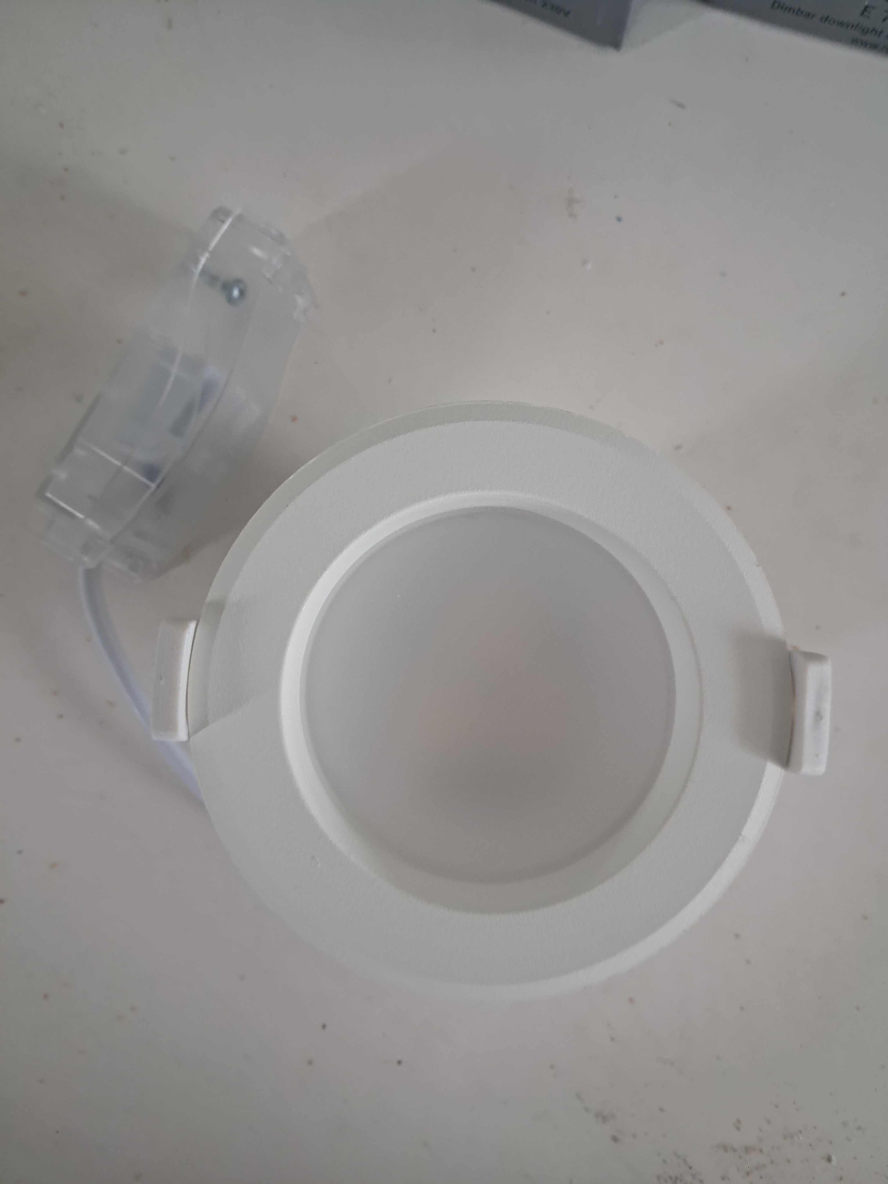 Halogen led Rexon.