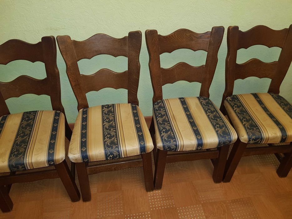дубові стільці з Голандії
