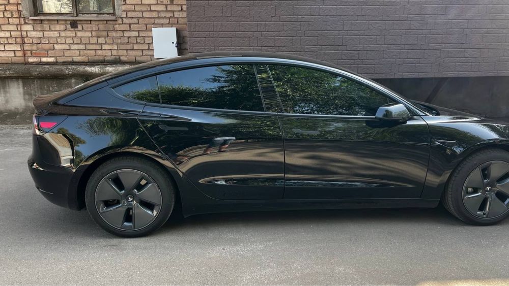 Аренда Tesla Model 3 Long range dual motors 2021 500 км запас