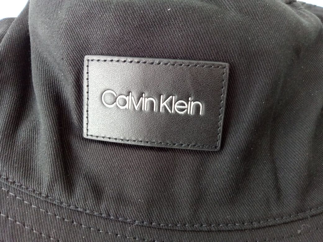 Nowy oryginalny kapelusz bucket hat Calvin Klein