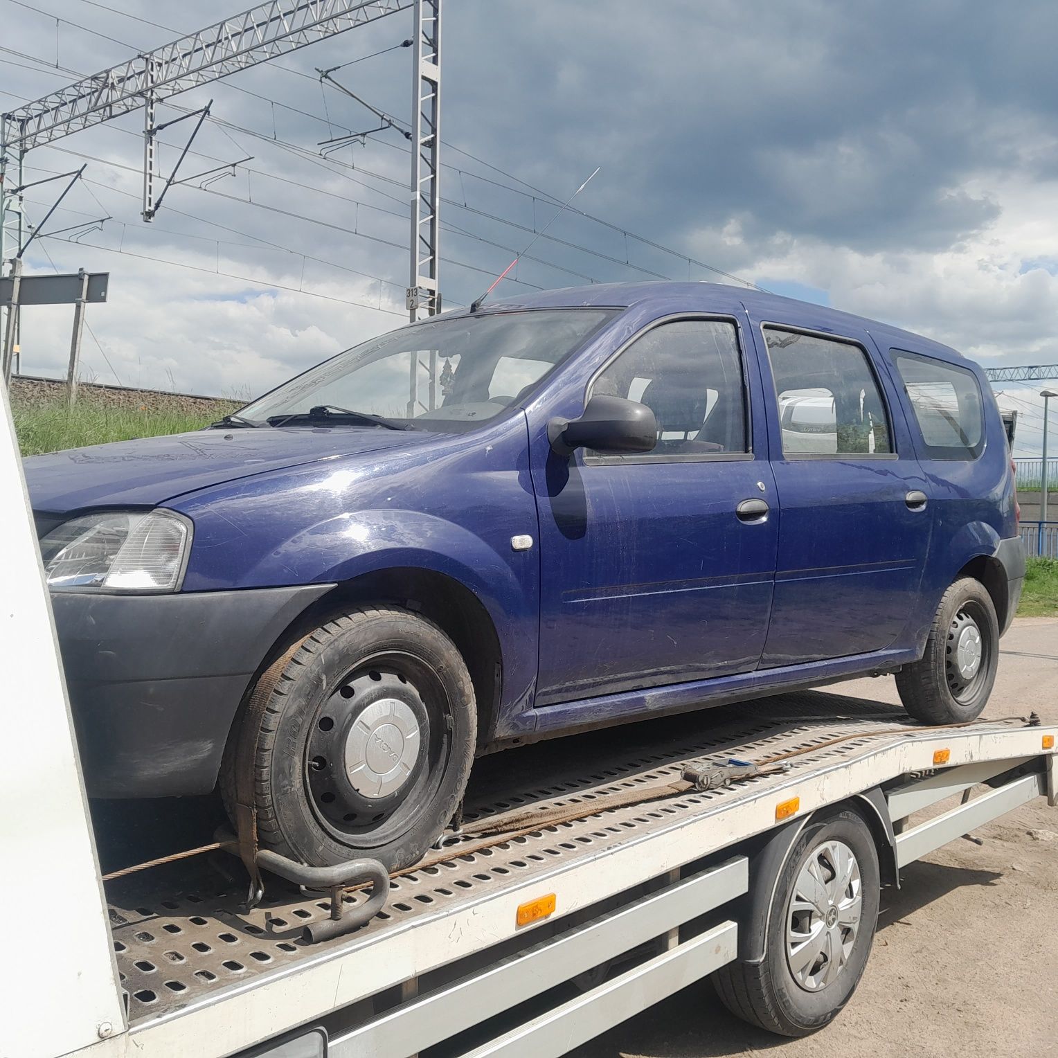 Dacia Logan 1.4 mpi na części kolor dv61h
