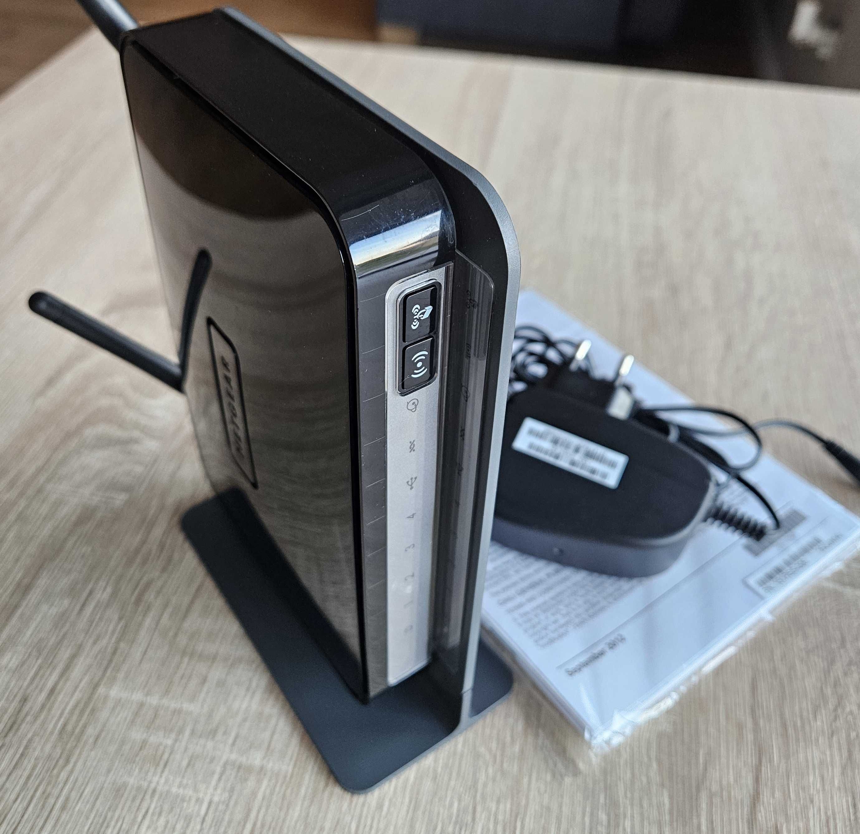 Ruter combo DGN2200M N300 Wireless ADSL2+ Modem Router Mobile Edition
