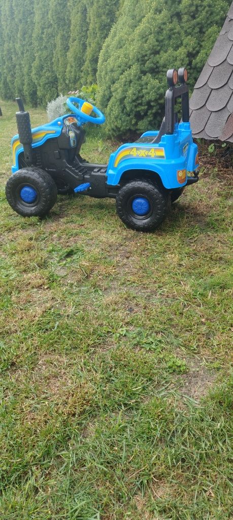 Jeździk Traktor dla dzieci