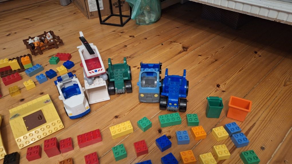 Klocki lego ponad 300 elenentów