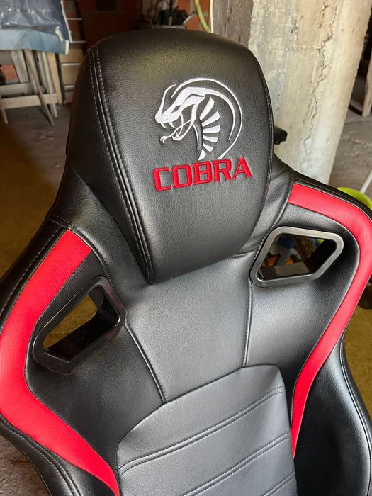 Cadeira backet e volante thrushmaster