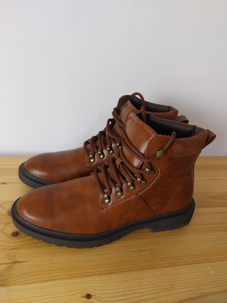 Botas Castanhas 42