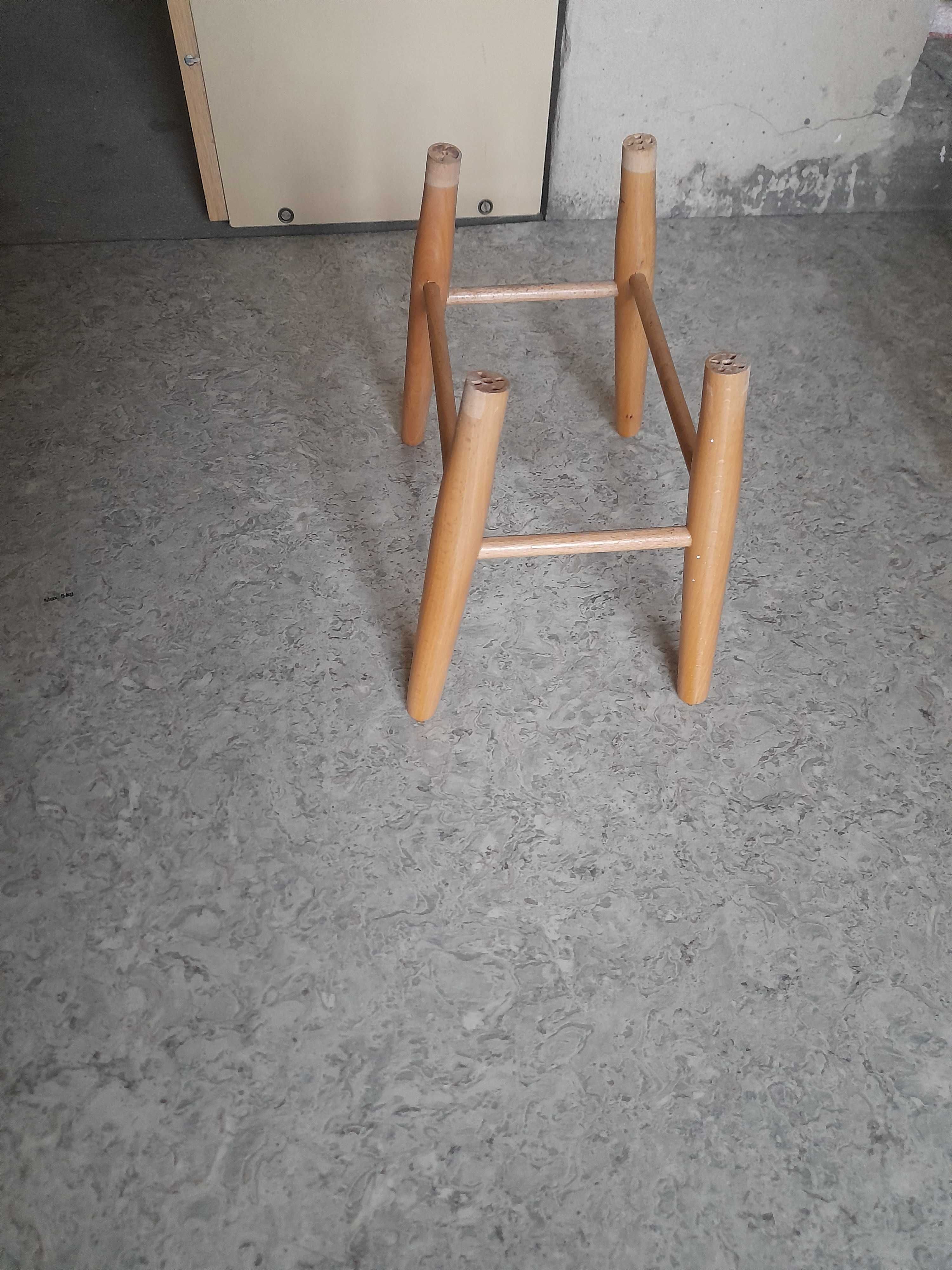 nogi drewniane do krzesełek